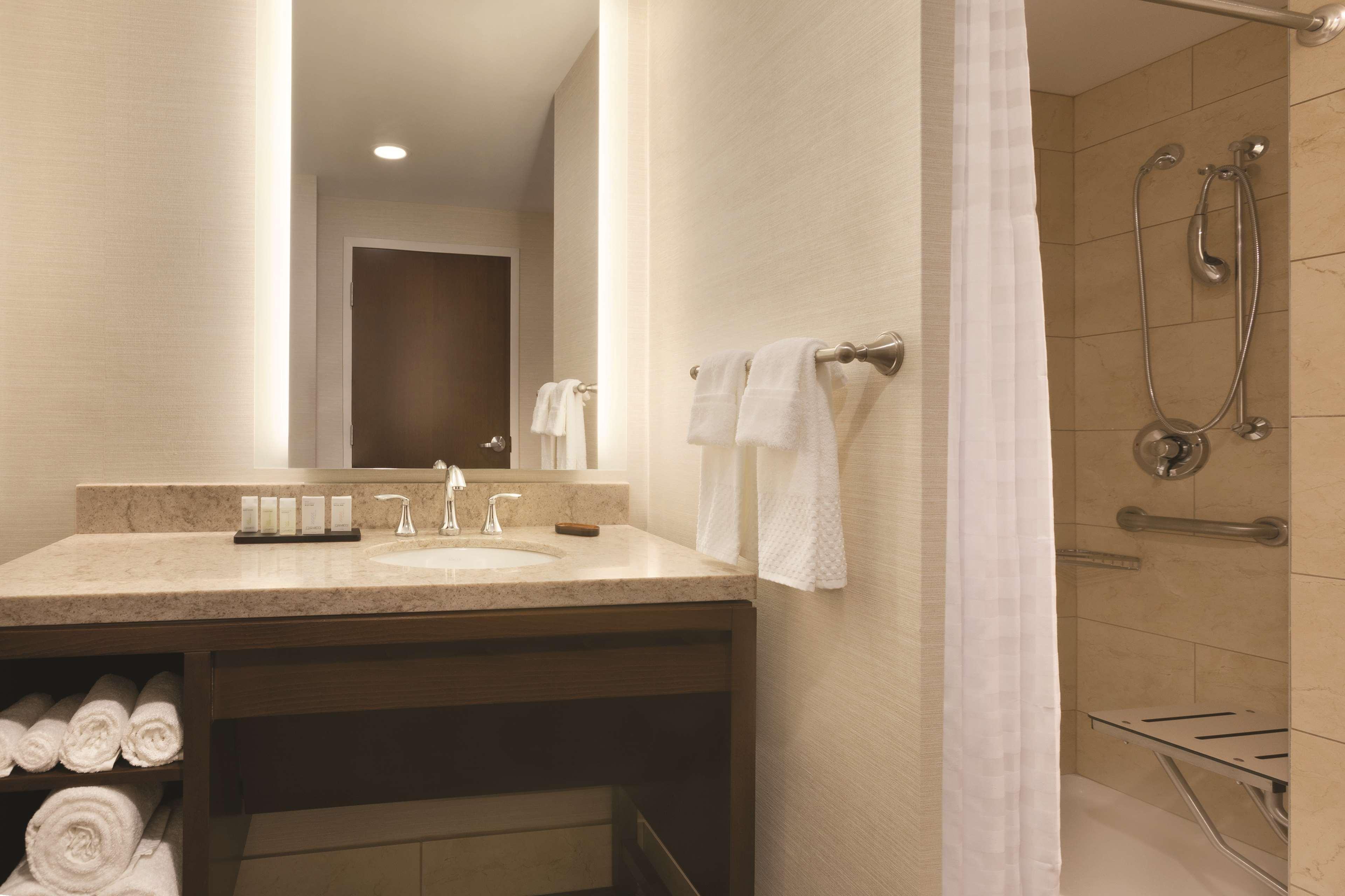 Embassy Suites By Hilton Akron Canton Airport North Canton Kültér fotó